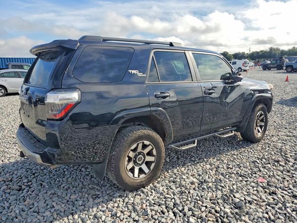 2020 TOYOTA 4RUNNER