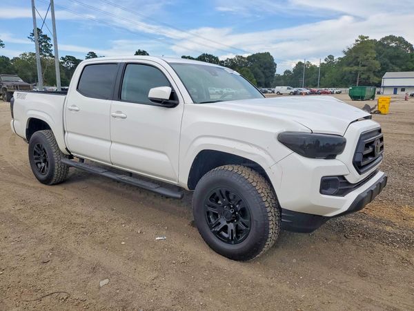 2022 TOYOTA TACOMA SR5