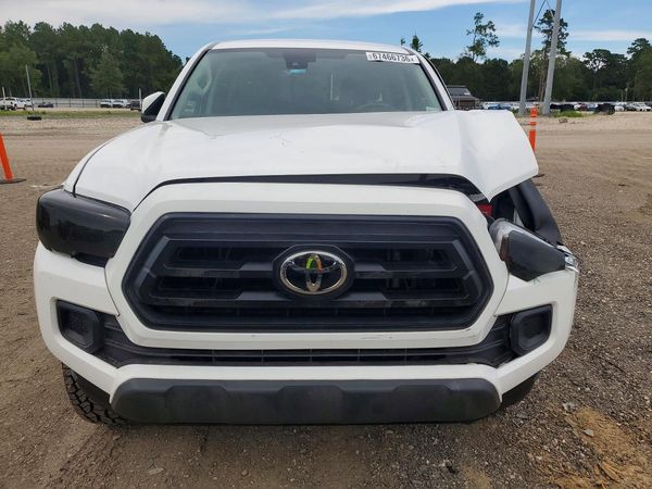 2022 TOYOTA TACOMA SR5