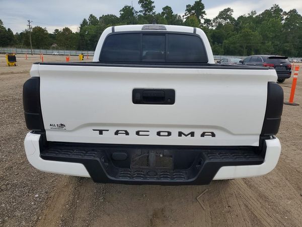 2022 TOYOTA TACOMA SR5