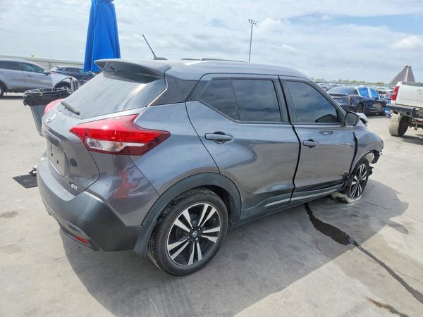 2019 NISSAN KICKS