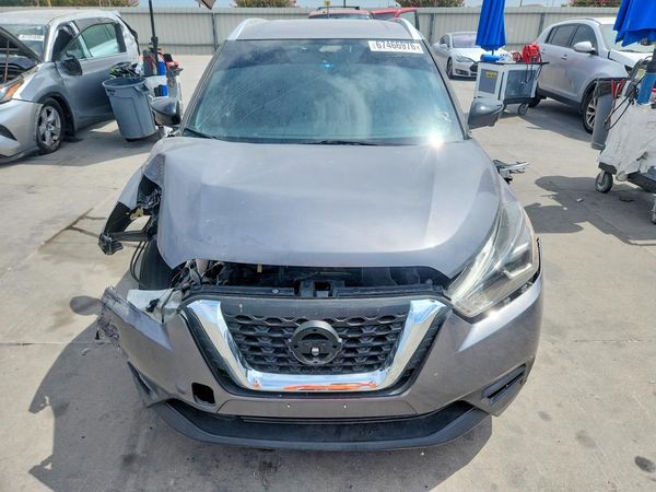 2019 NISSAN KICKS