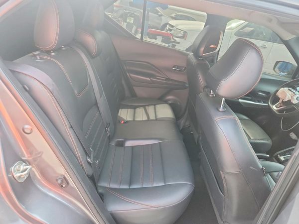 2019 NISSAN KICKS