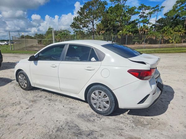 2021 KIA RIO