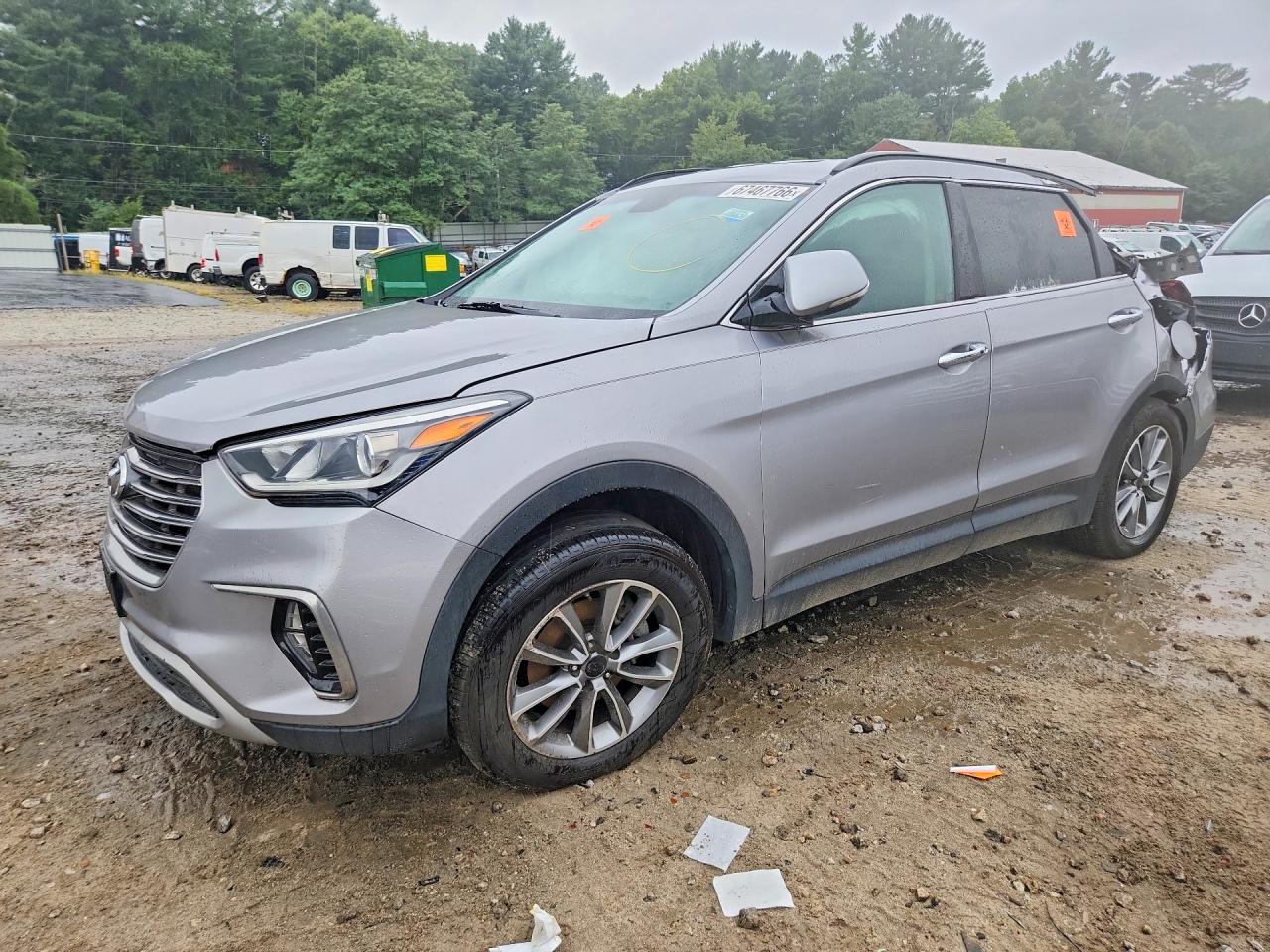 2017 HYUNDAI SANTA FE GLS — Front 3/4
