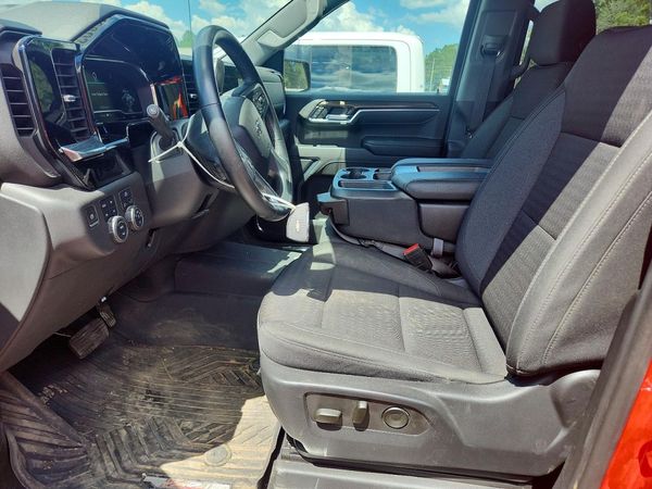 2023 CHEVROLET SILVERADO Trail Boss - LT