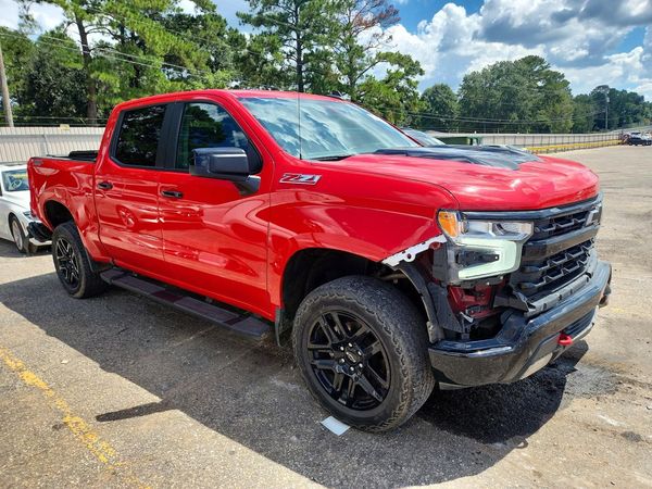 2023 CHEVROLET SILVERADO Trail Boss - LT