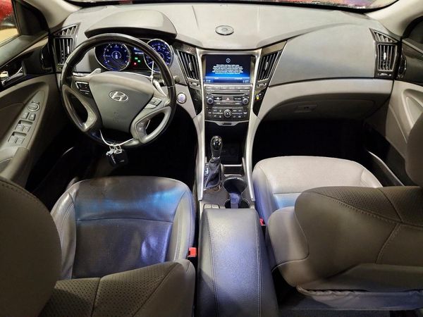 2014 HYUNDAI SONATA