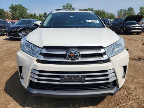 2017 TOYOTA HIGHLANDER