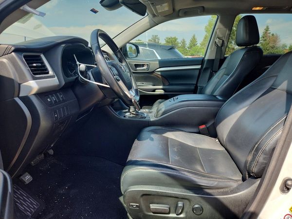 2017 TOYOTA HIGHLANDER