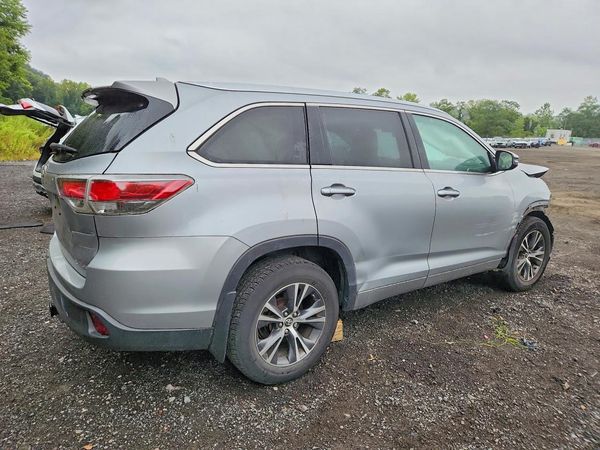 2016 TOYOTA HIGHLANDER