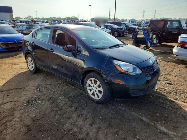 2013 KIA RIO