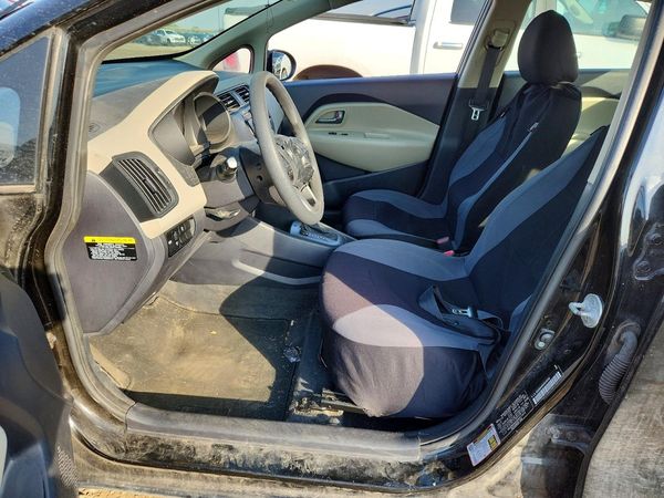 2013 KIA RIO