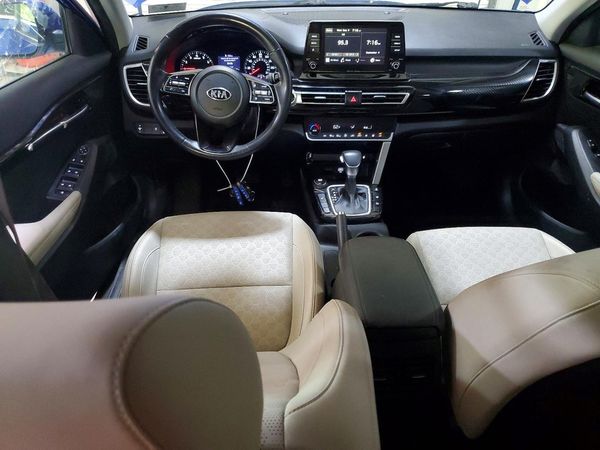 2021 KIA SELTOS EX