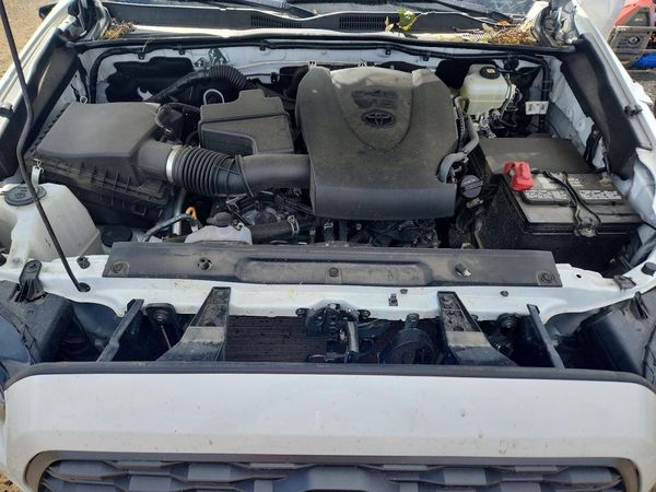 2021 TOYOTA TACOMA SR5 — Engine bay