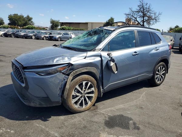 2024 TOYOTA COROLLA CROSS