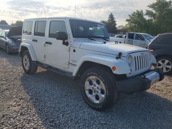 2013 JEEP WRANGLER Sahara — Passenger 3/4