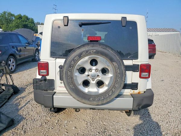 2013 JEEP WRANGLER Sahara — DIRR