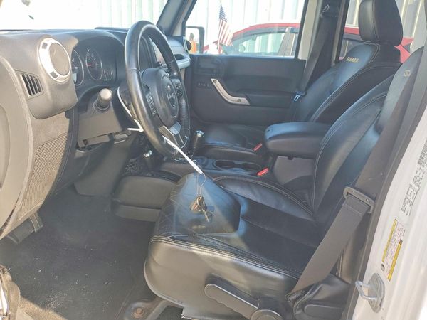 2013 JEEP WRANGLER Sahara — DENT