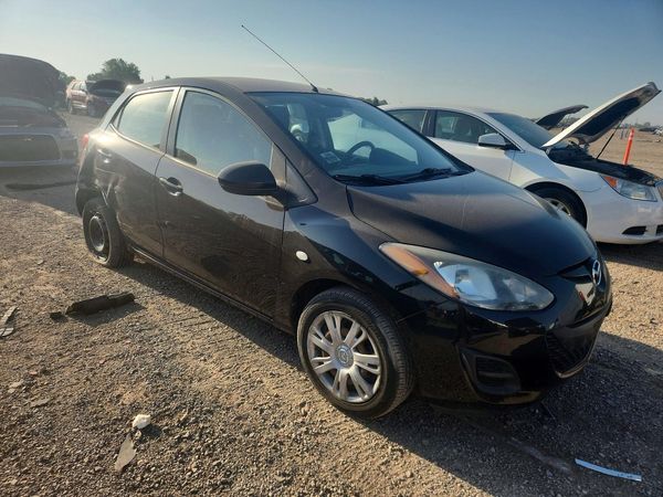 2013 MAZDA MAZDA2 Sport/GX