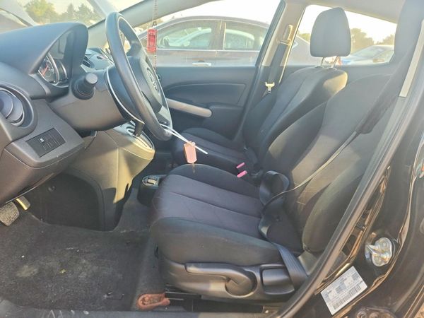 2013 MAZDA MAZDA2 Sport/GX