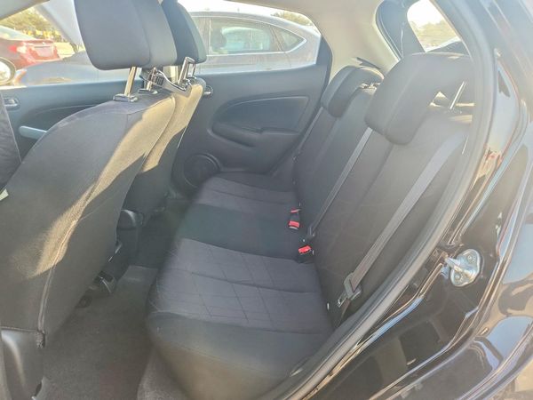 2013 MAZDA MAZDA2 Sport/GX
