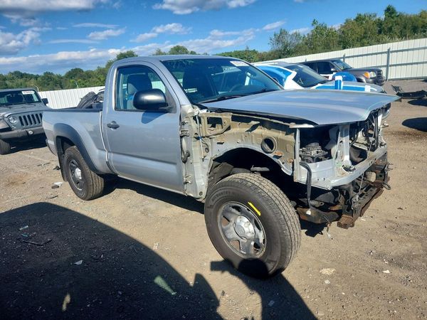 2012 TOYOTA TACOMA