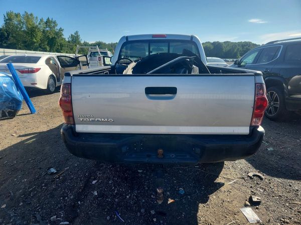 2012 TOYOTA TACOMA