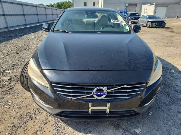 2014 VOLVO S60