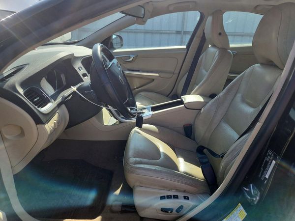 2014 VOLVO S60