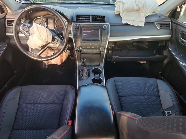 2015 TOYOTA CAMRY
