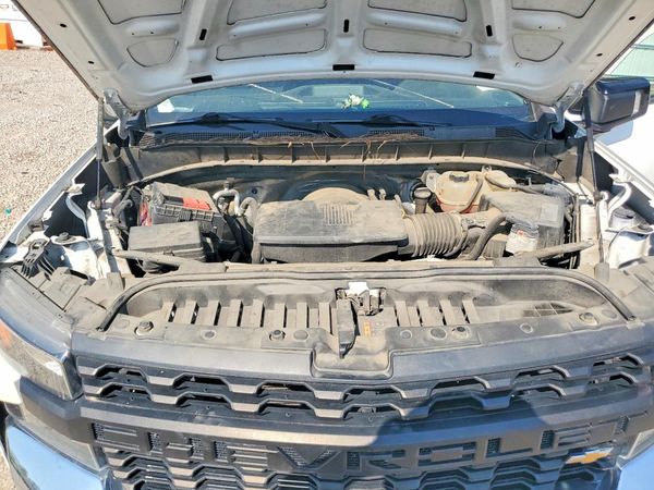 2019 CHEVROLET SILVERADO Work Truck — Engine bay