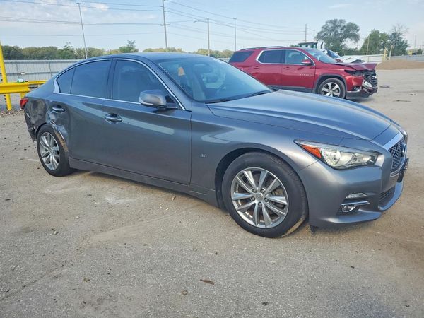 2015 INFINITI Q50