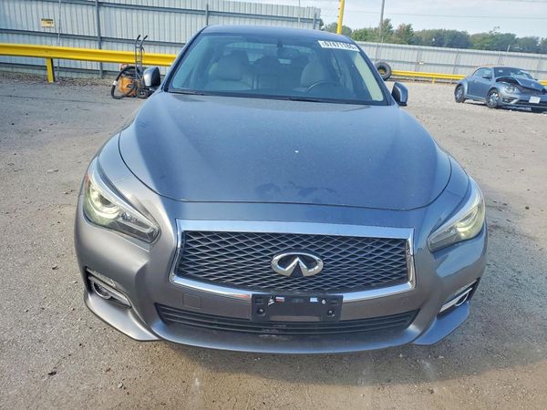 2015 INFINITI Q50
