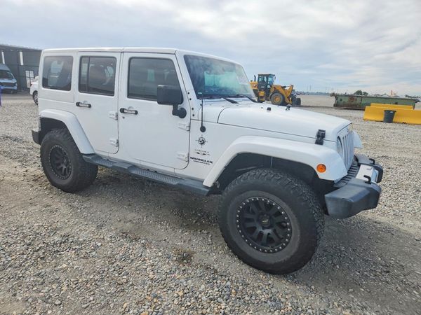 2017 JEEP WRANGLER UNLIMITED Unlimited Sahara — Passenger 3/4