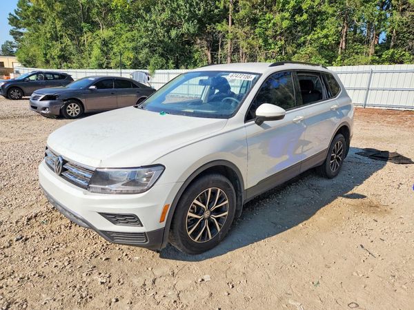 2021 VOLKSWAGEN TIGUAN S — Front 3/4
