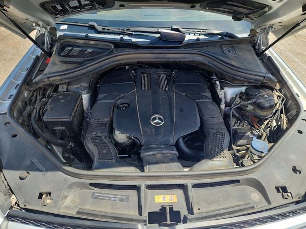 2017 MERCEDES-BENZ GLS GLS450-4M — Engine bay