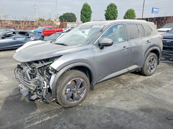 2025 NISSAN ROGUE — DSFA — Front 3/4