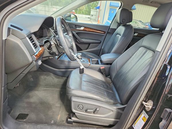 2018 AUDI Q5 quattro Premium Plus