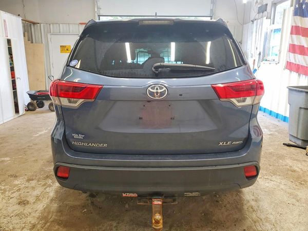 2019 TOYOTA HIGHLANDER