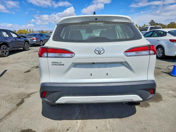 2025 TOYOTA COROLLA CROSS