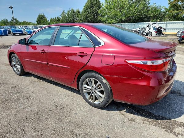 2016 TOYOTA CAMRY