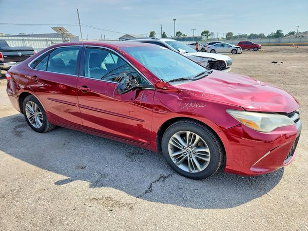 2016 TOYOTA CAMRY