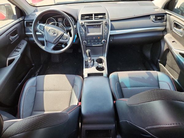 2016 TOYOTA CAMRY