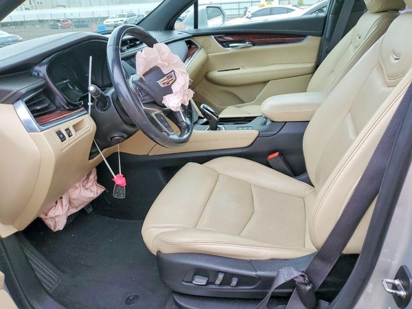 2018 CADILLAC XT5