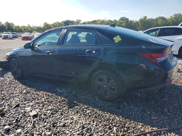 2022 HYUNDAI ELANTRA