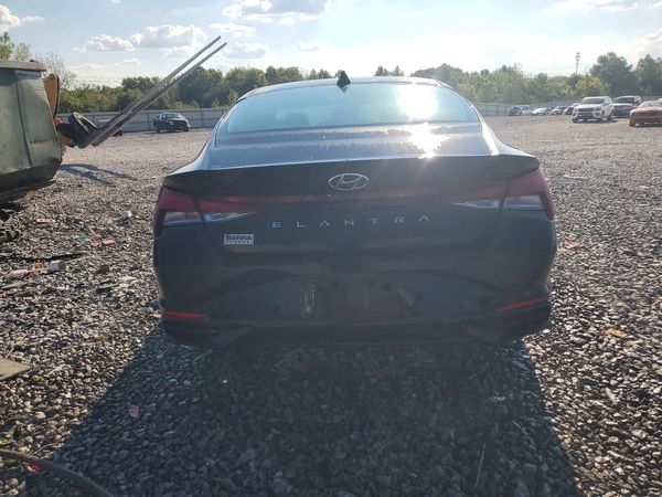 2022 HYUNDAI ELANTRA