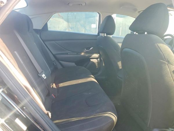 2022 HYUNDAI ELANTRA