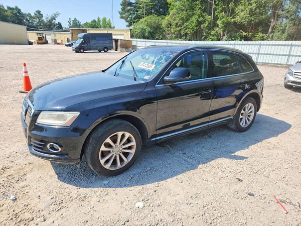 2013 AUDI Q5 Premium Plus — Front 3/4