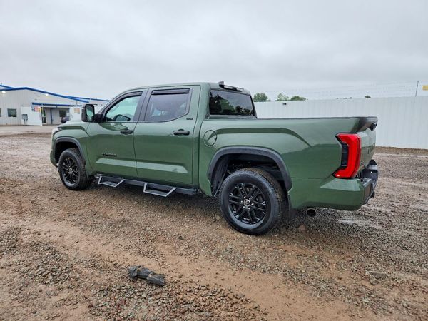 2022 TOYOTA TUNDRA SR5
